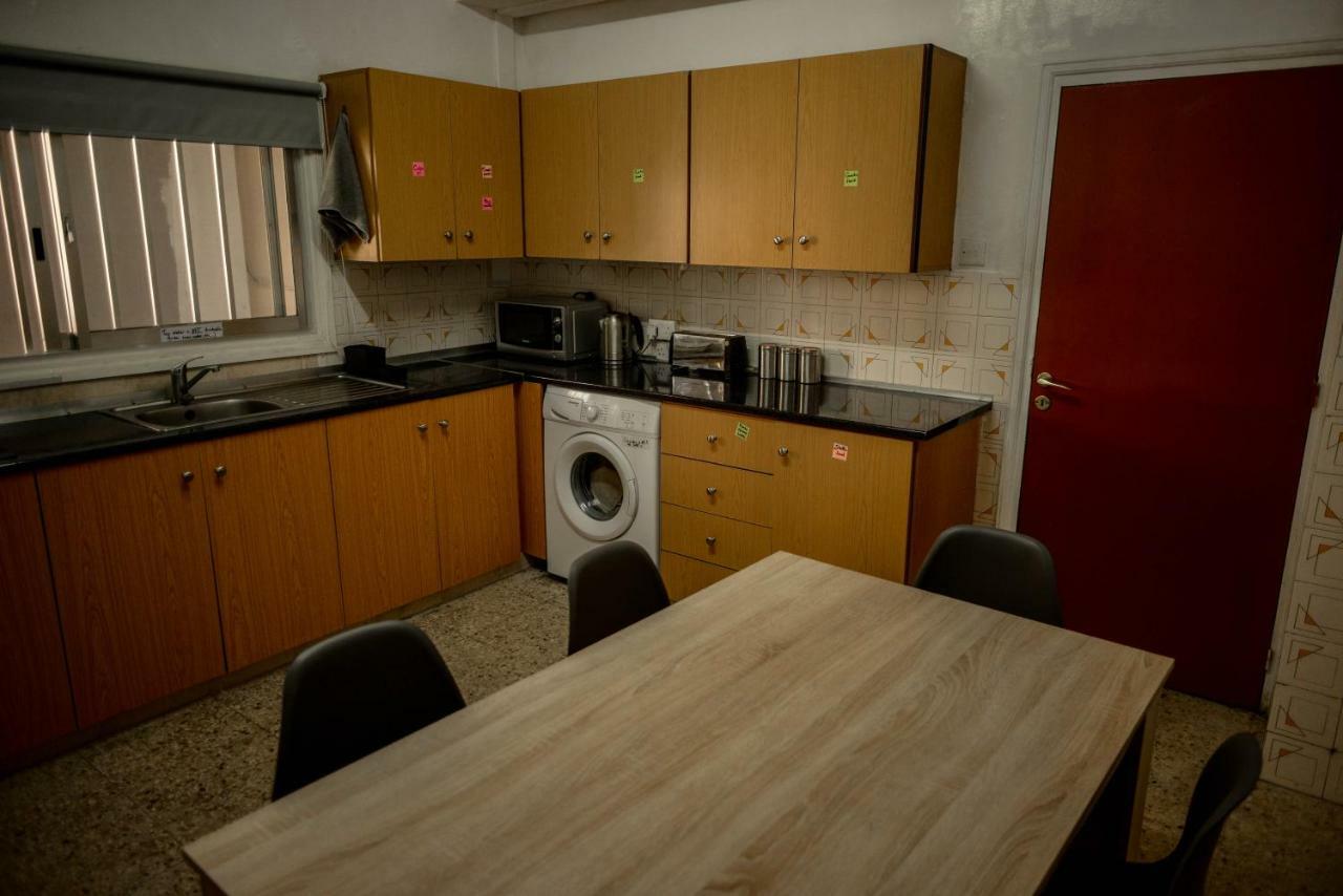 Katka Hostel Larnaca Eksteriør billede